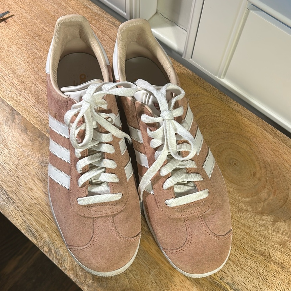 Adidas Gazelle, Pink Suede, Sz 10, worn once.